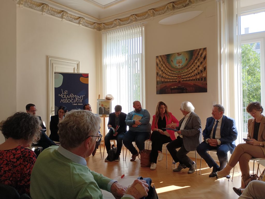 Matinée à la maison de l'ESS pour la Journée Régionale de l'Emploi Associatif du 24 mai, en présence de la Secrétaire chargée de l'Économie sociale et solidaire et de la Vie associative Marlène SCHIAPPA ainsi que son cabinet.